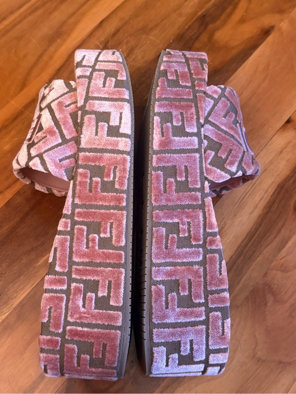 Fendi Sunshine FF Chenille Jacquard Platform Sandals, NEW - Picture 9 of 13